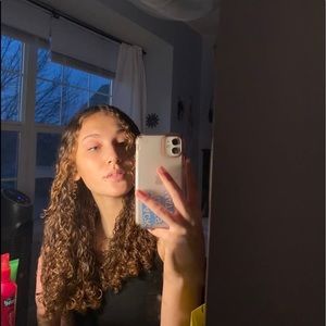 Meet your Posher, Abby